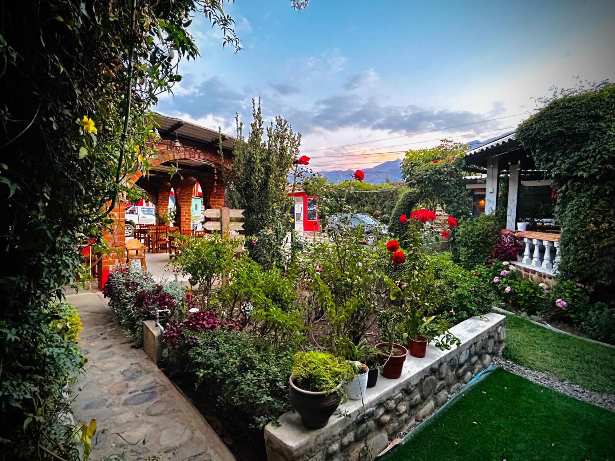 Alpamayo Casa Hotel - Restaurante Yungay Eksteriør billede
